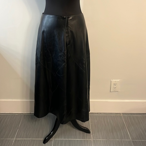Womens midi faux leather skirt size 12 - Picture 3 of 11